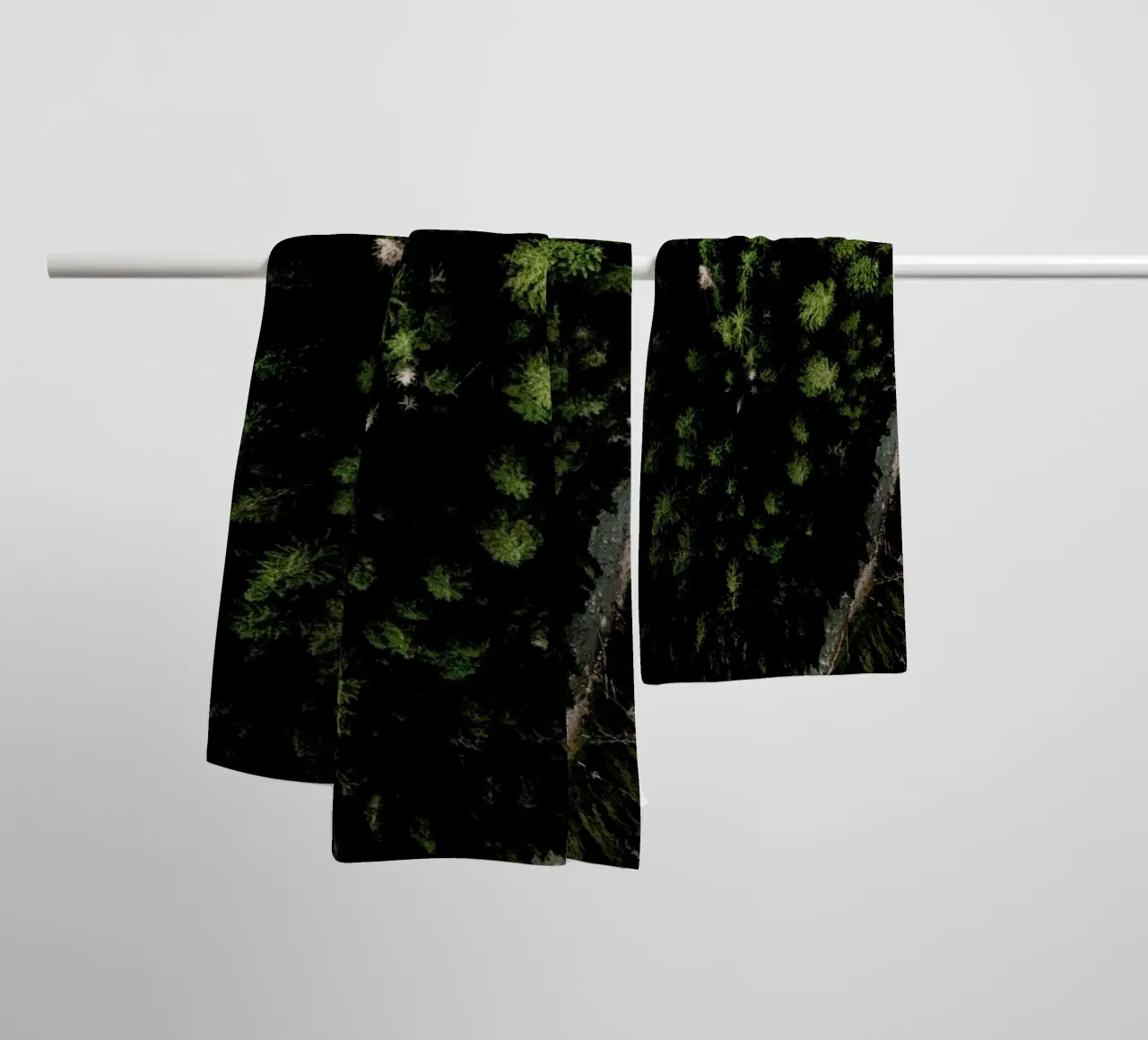 Trees And A Path badhanddoek van Sebastian Hilgetag