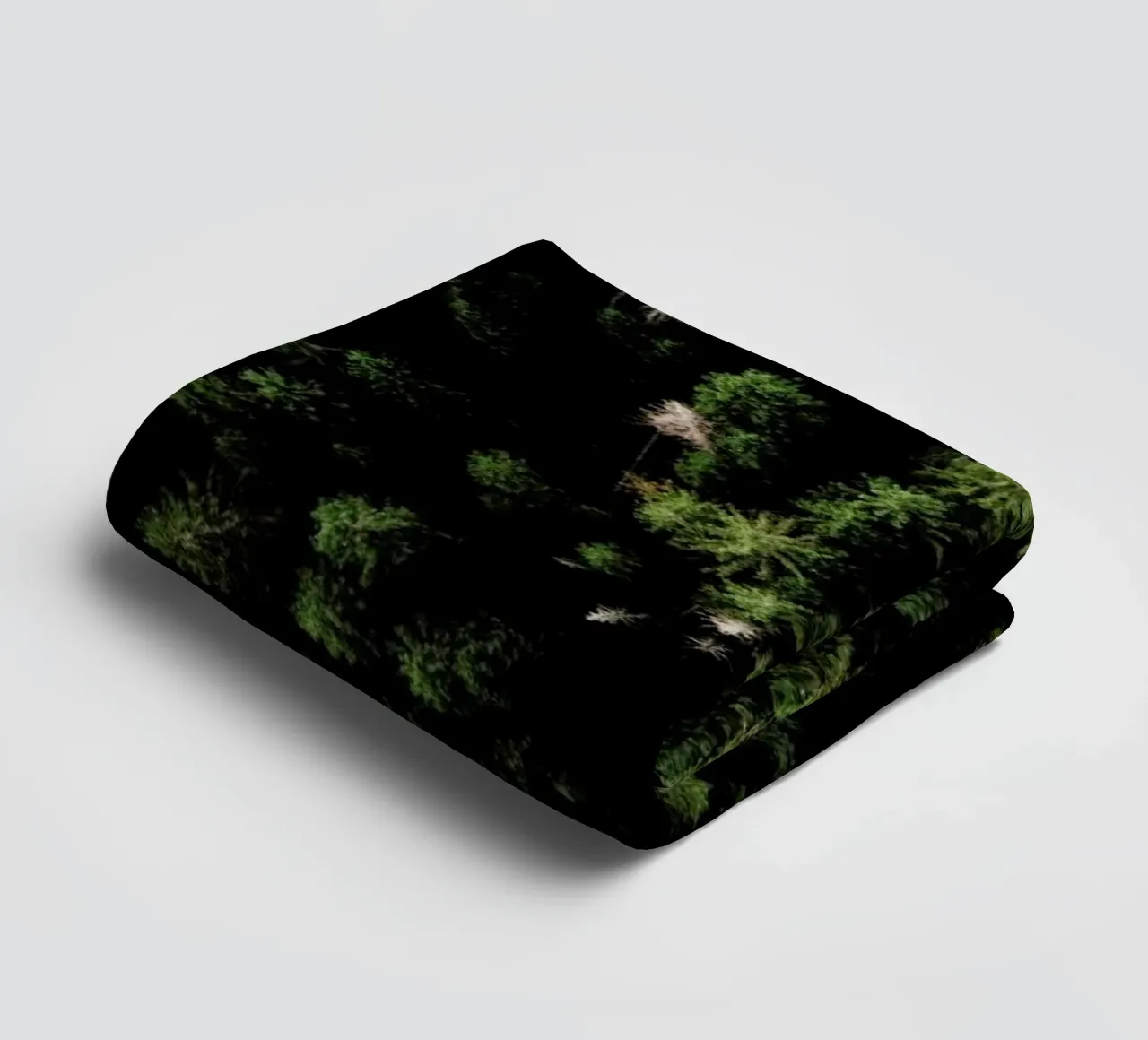 Trees And A Path badhanddoek van Sebastian Hilgetag
