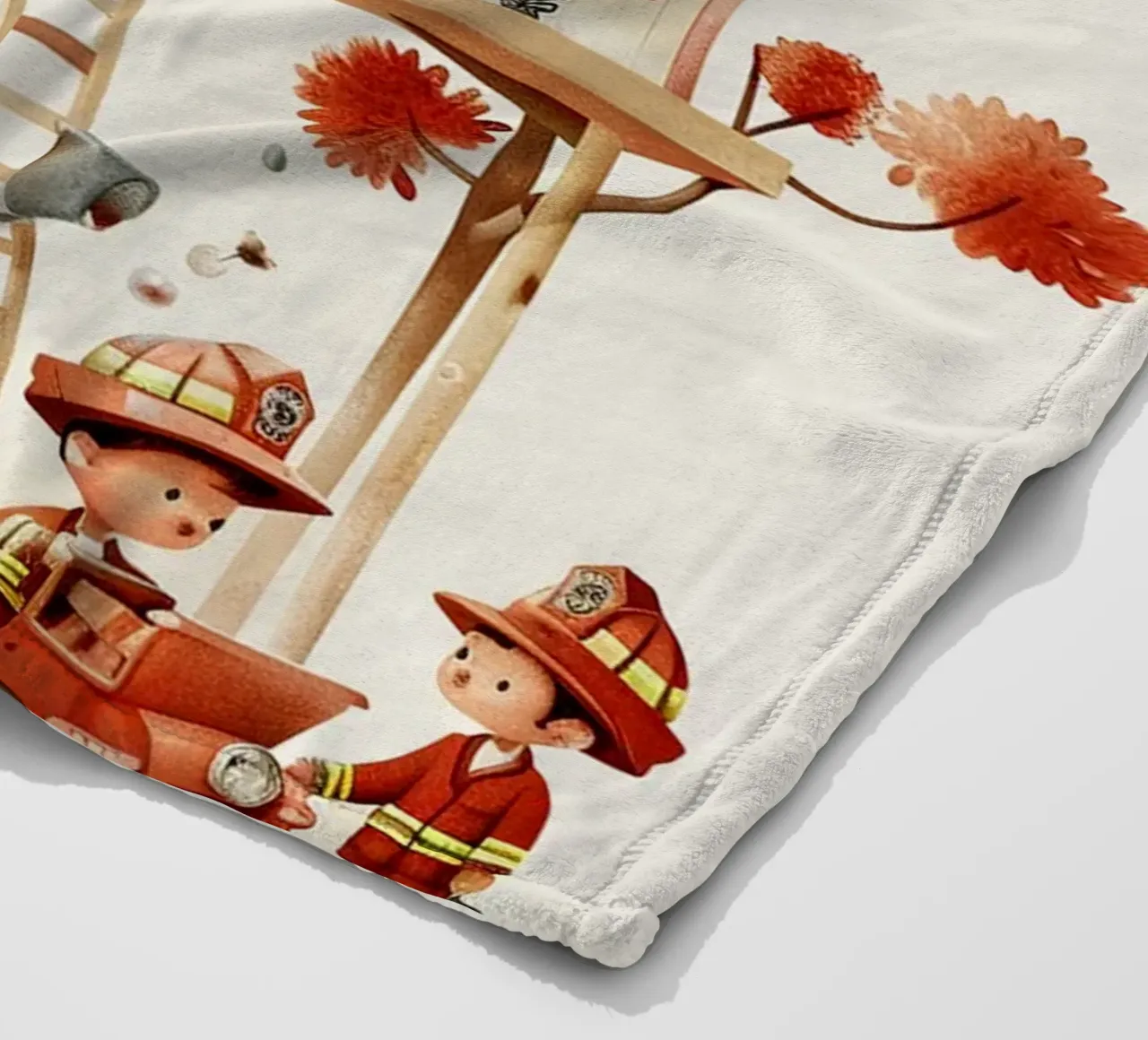Firefighter Treehouse Fleecedecke von wonderfolk