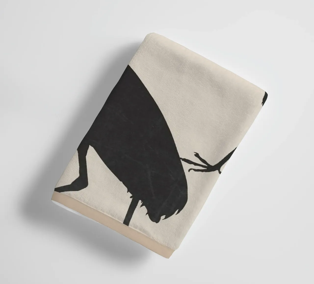 The Abstract Black Birds asciugamano da bagno da Nadjaa