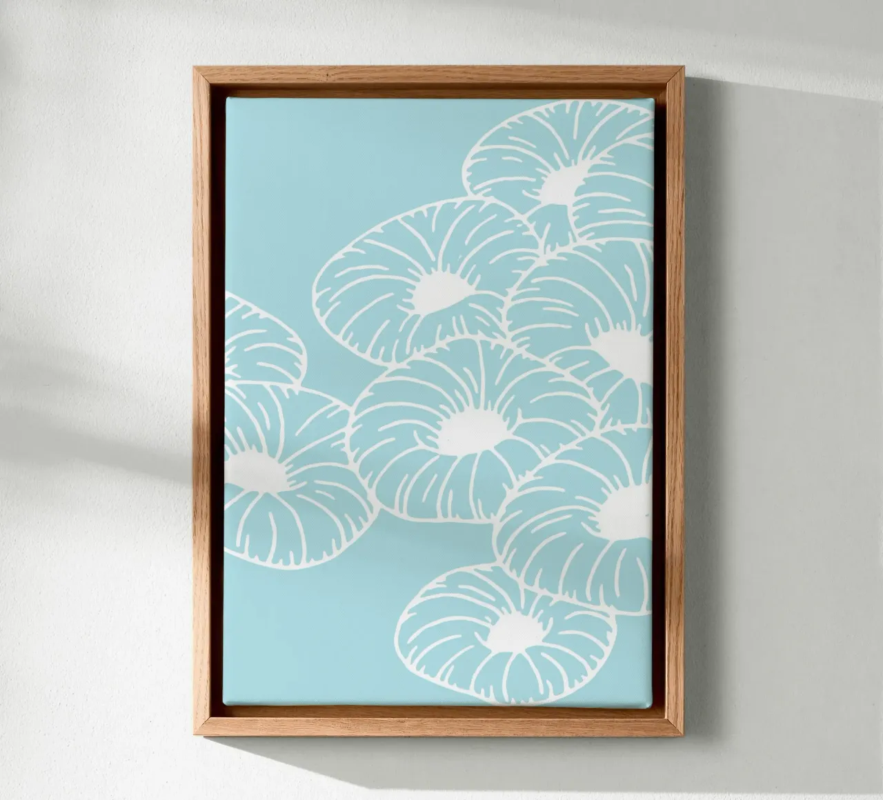 Abstracte zeeanemoon print - Lichtblauwe oceaan kunst canvas met Baklijst van ClubArt