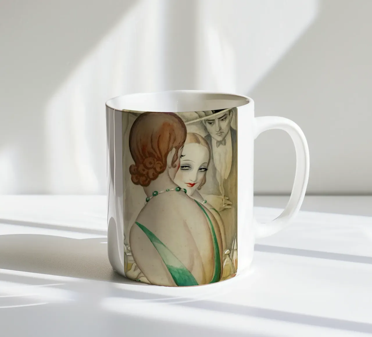Gerda Wegener - At The Mirror keramische mok van Vintage by JUNIQE