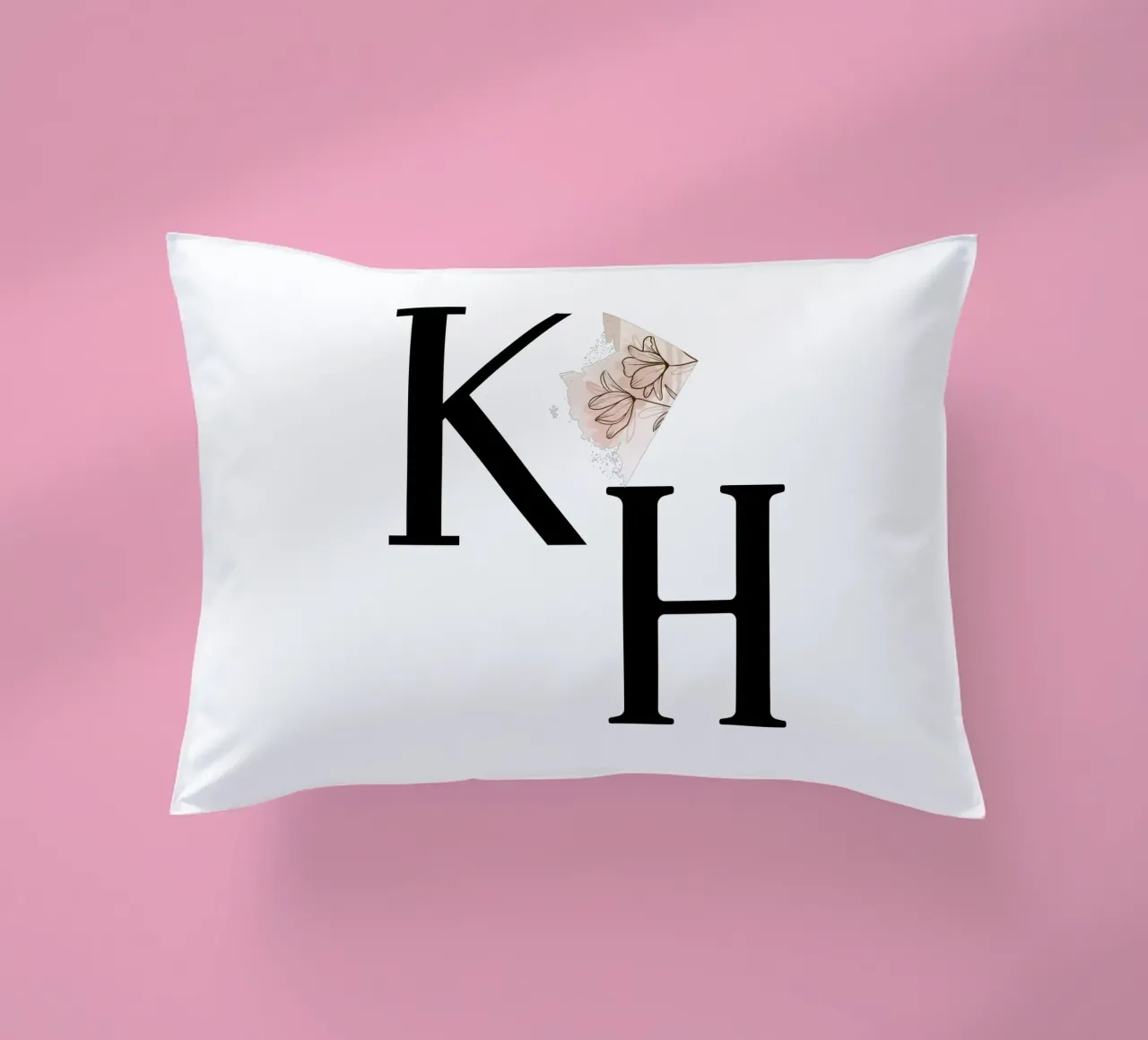 Lettere K e H con fiore - design monogramma cuscino da StrindesignStudio