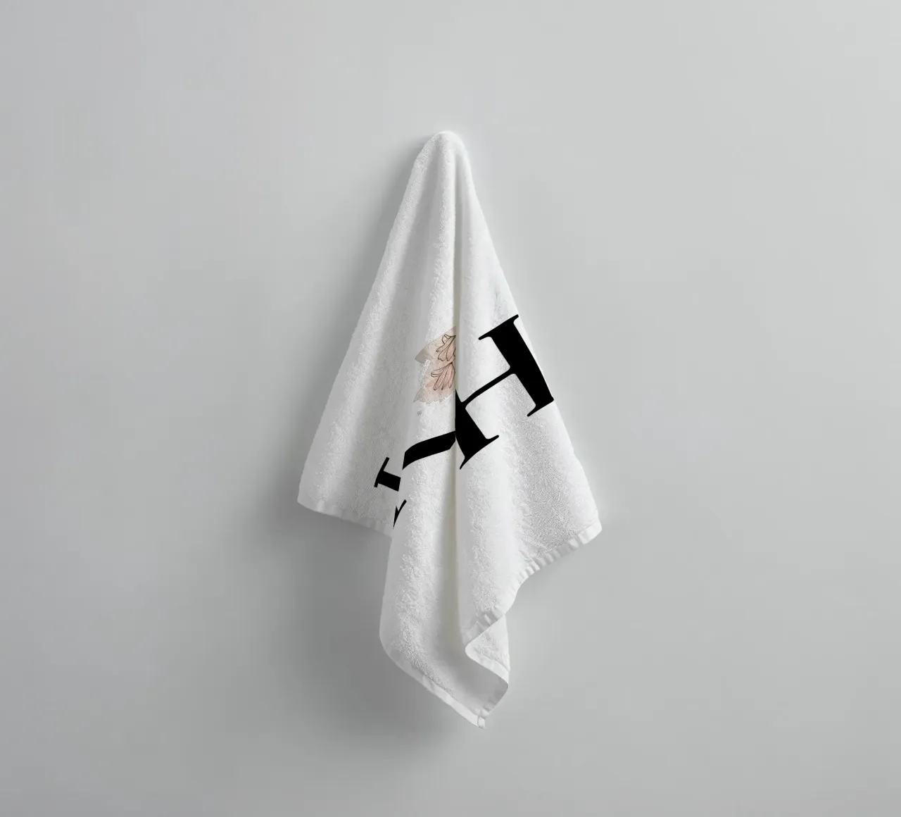 Lettere K e H con fiore - design monogramma asciugamano da bagno da StrindesignStudio