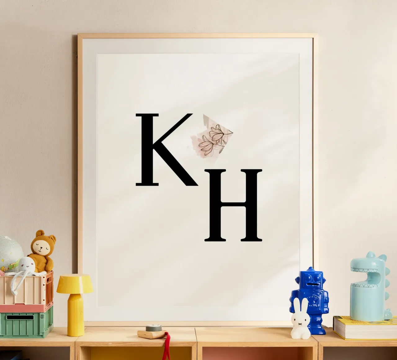 Lettere K e H con fiore - design monogramma poster con telaio in alluminio da StrindesignStudio