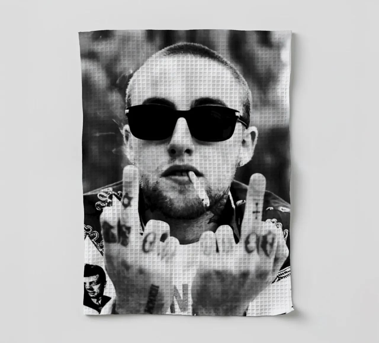 Middle Finger Mac miller Black And White canovaccio da cucina da rockytamoe