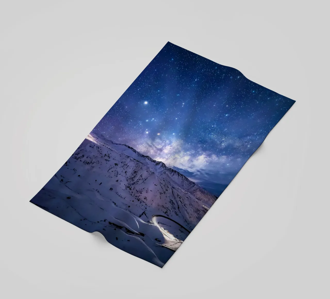 paesaggio notturno strada sentiero luminoso telo mare da space words
