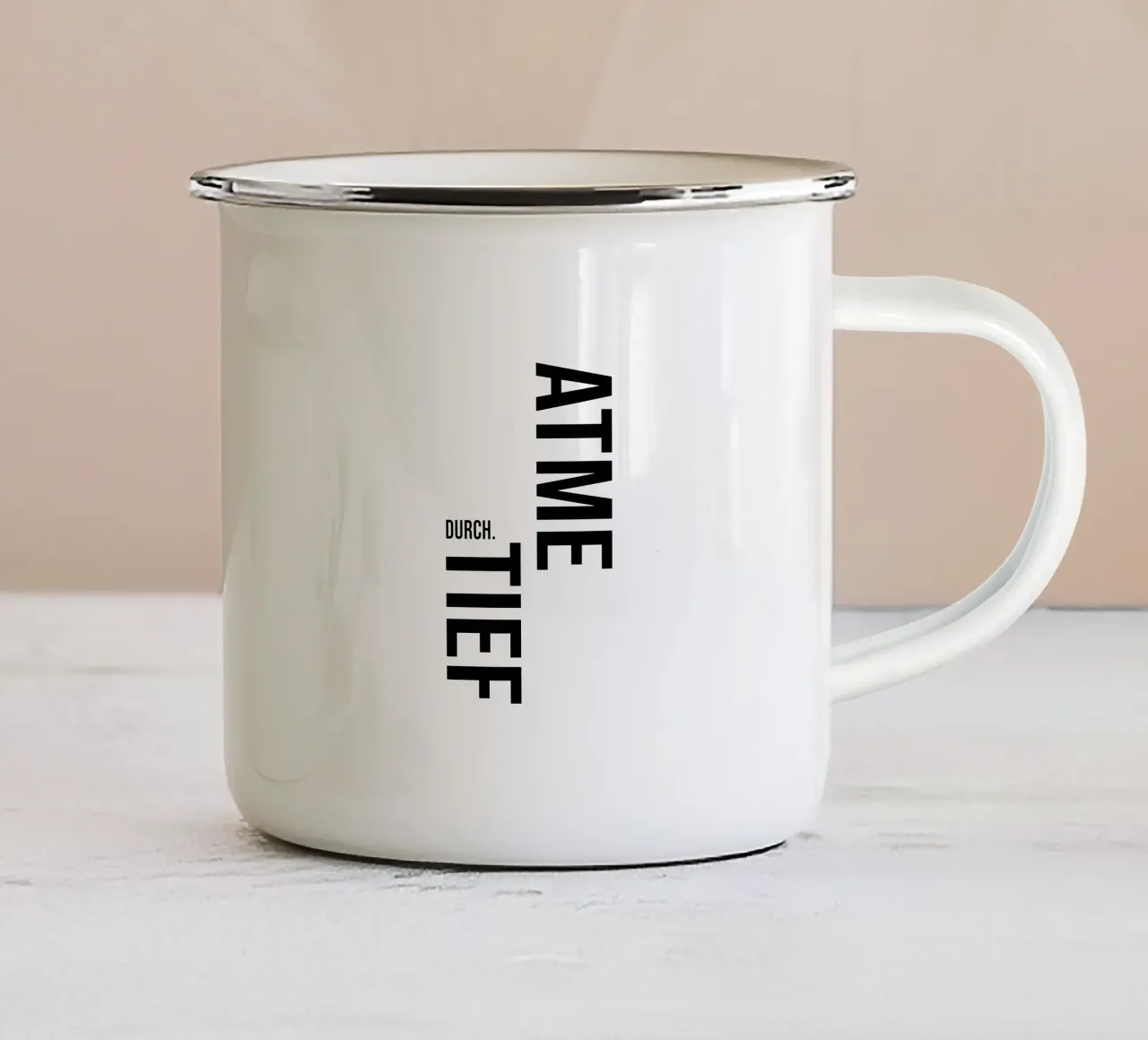 Respirare profondamente tazza in smalto da YV TYPOGRAPHY