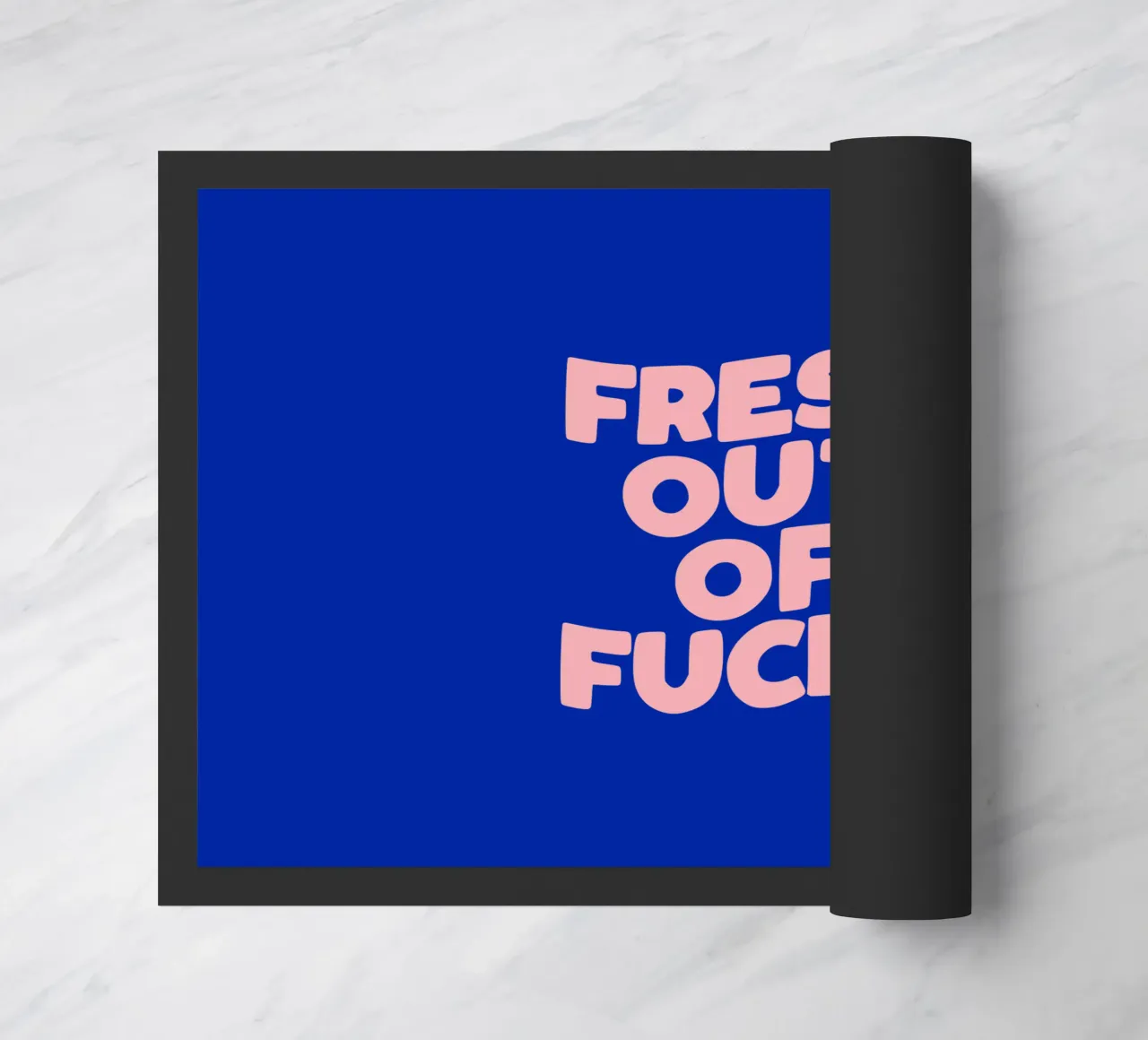 Design tipografico Fresh Out Of Fucks zerbino da THE MOTIVATED TYPE