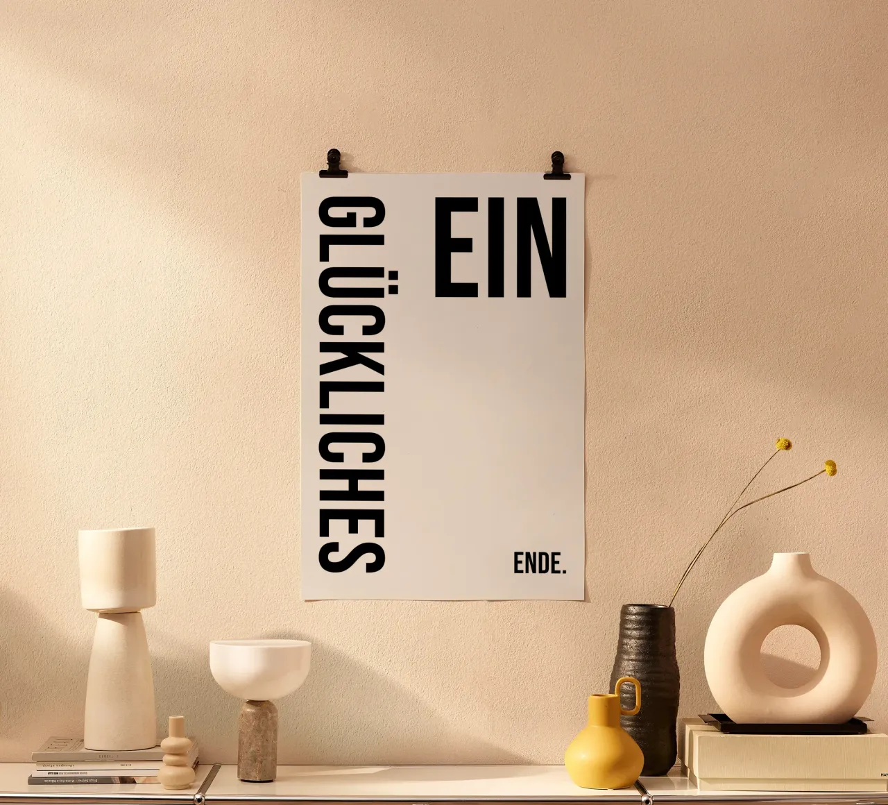 Un lieto fine poster con telaio in plastica da YV TYPOGRAPHY