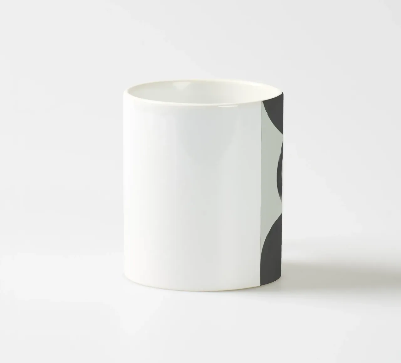 Armonia delle forme monocromatiche tazza in ceramica da Little Dean