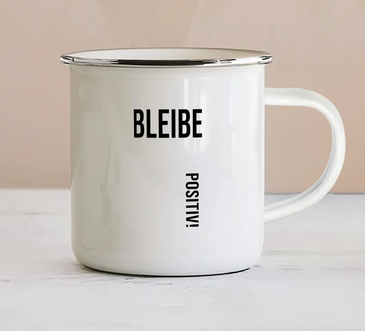 Rimanete positivi! tazza in smalto da YV TYPOGRAPHY