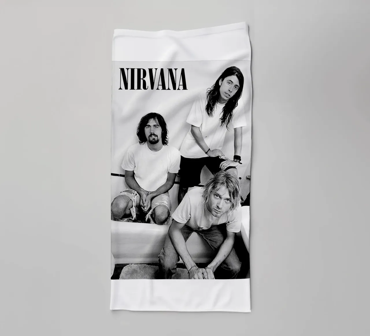 All Member Nirvana In Bathtub Black And White Poster asciugamano da bagno da Has Fab