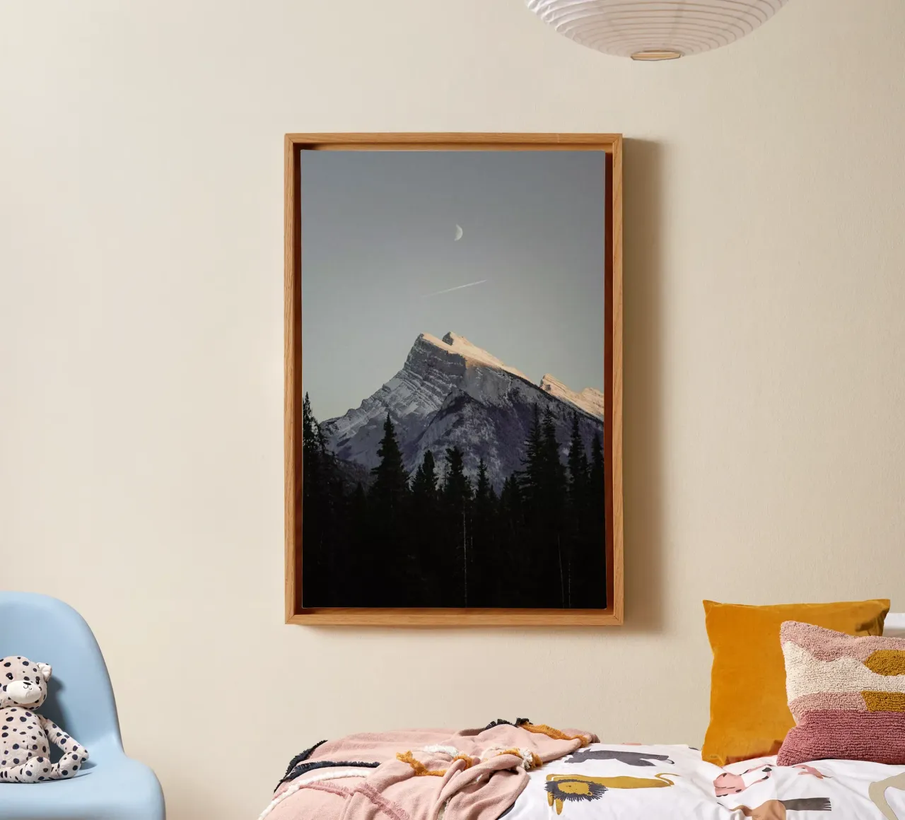 Moon Above the Mountains canvas met Baklijst van EyeEm Mobile GmbH