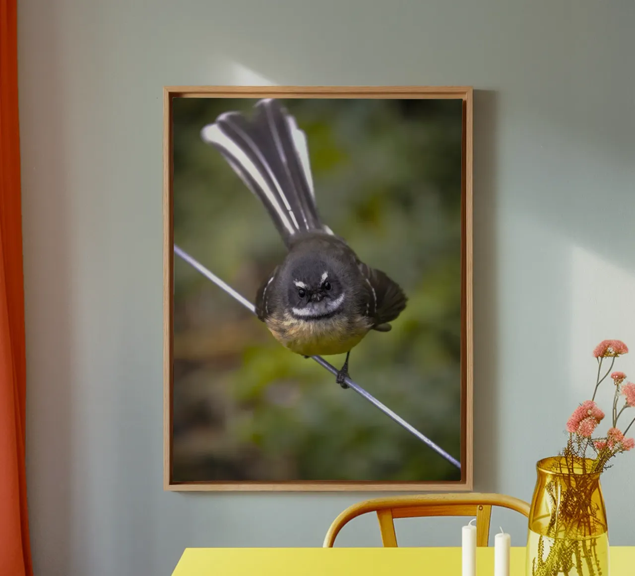 piccolo uccello in fantail tela con Cornice a cassetta da animal story home