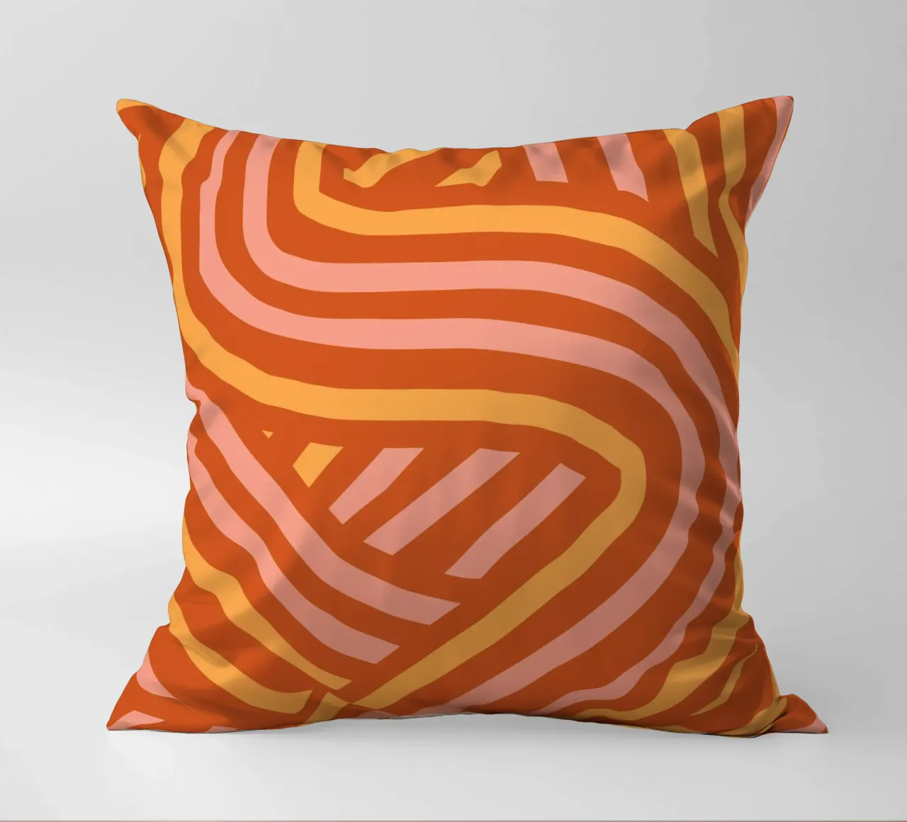 Strisce audaci color terracotta e giallo cuscino da Little Dean