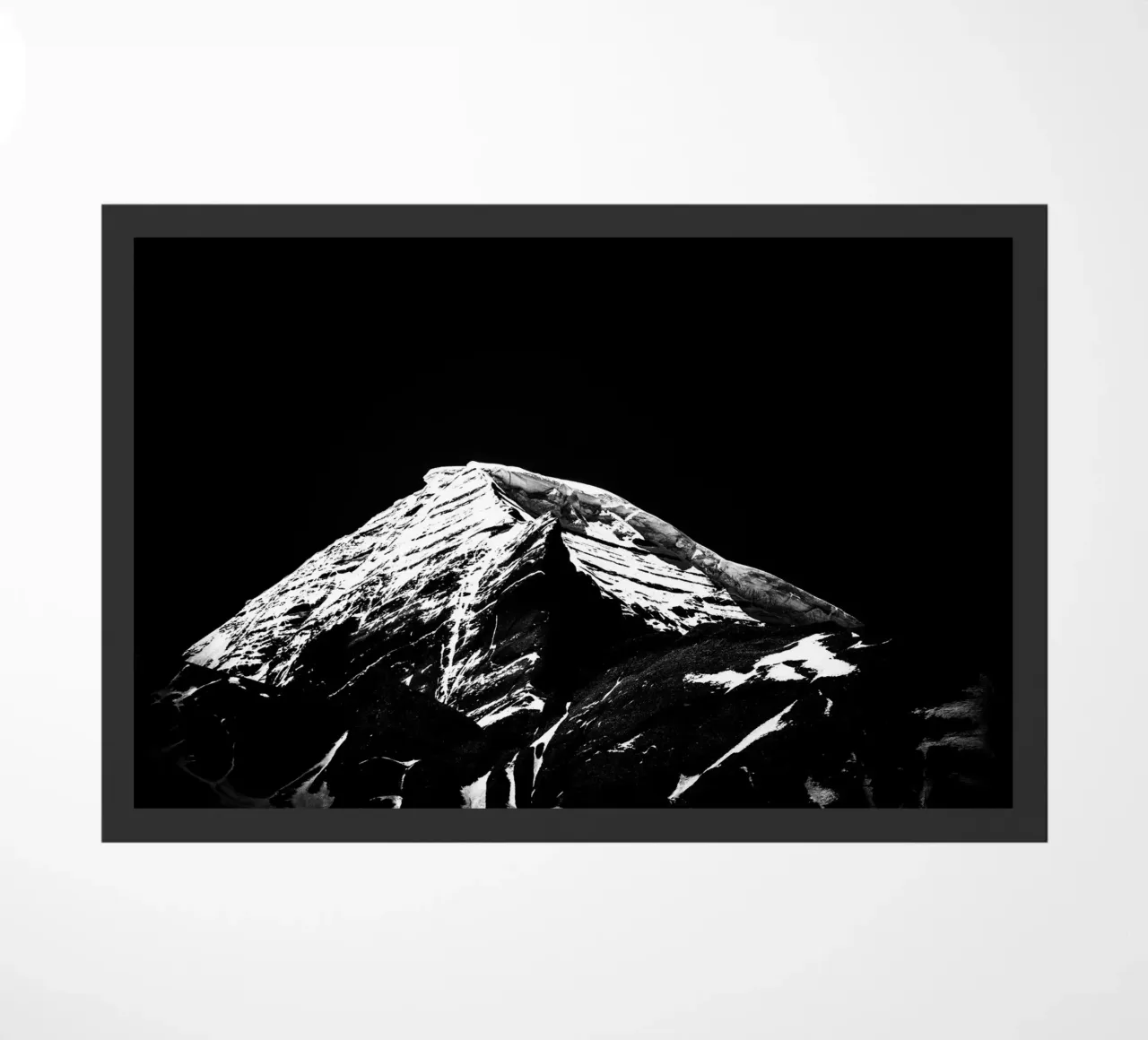 Sacred mountain Mount Kailash in Tibet zerbino da photolovers