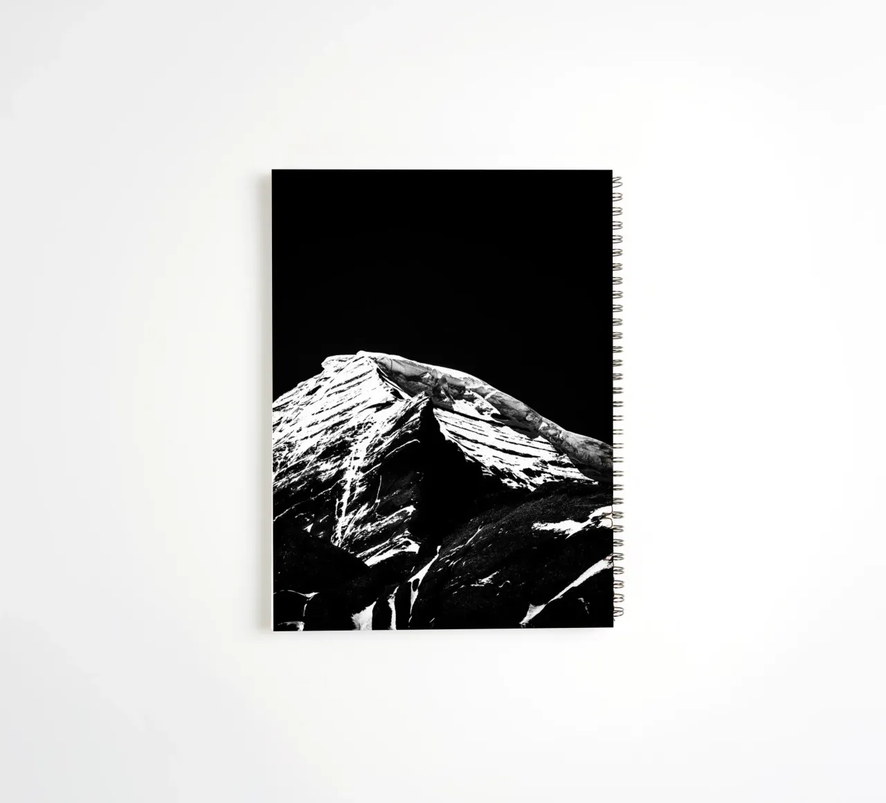 Sacred mountain Mount Kailash in Tibet Ringbuch von photolovers