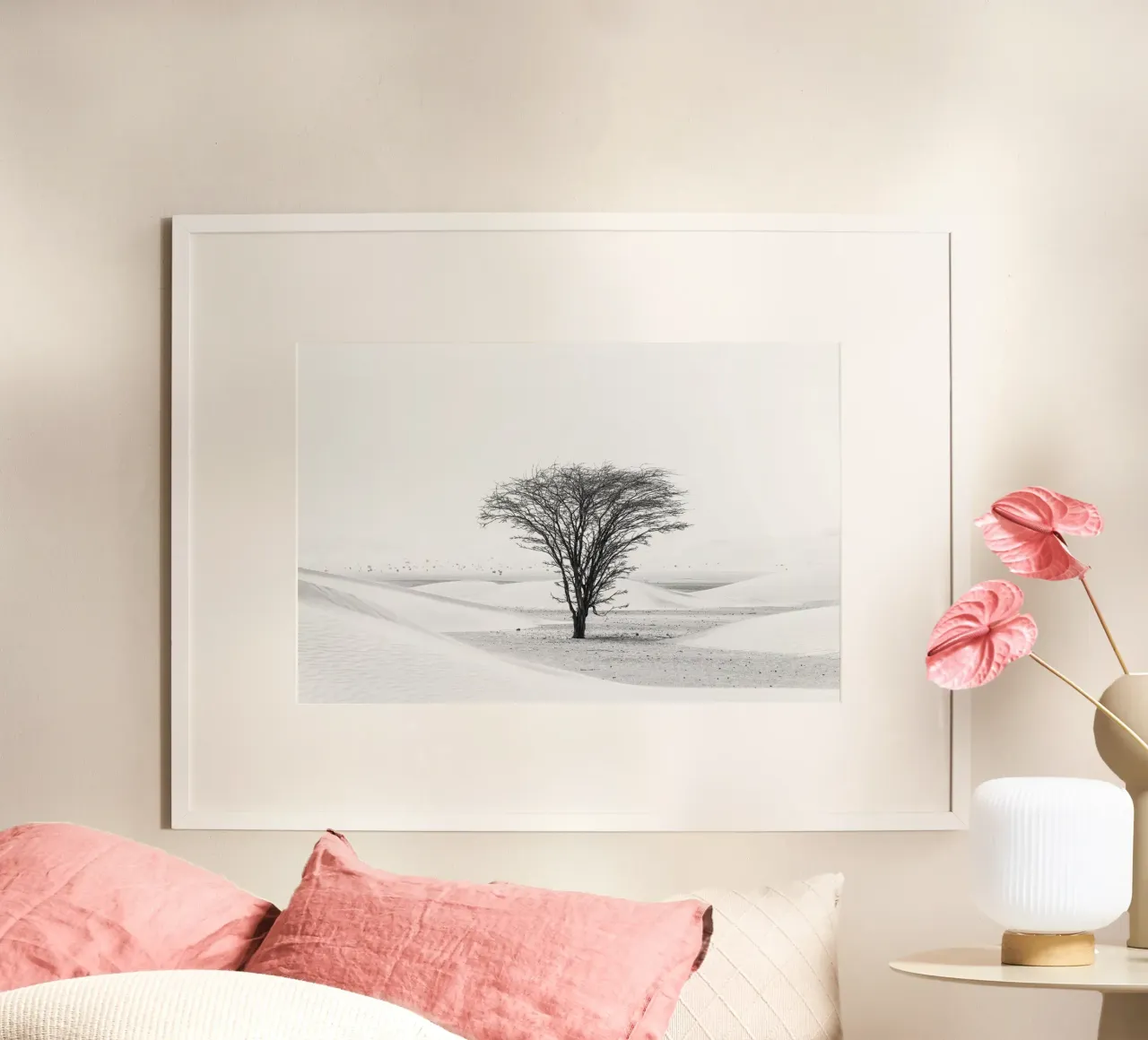 Lonely tree in the desert hahnemühle van photolovers