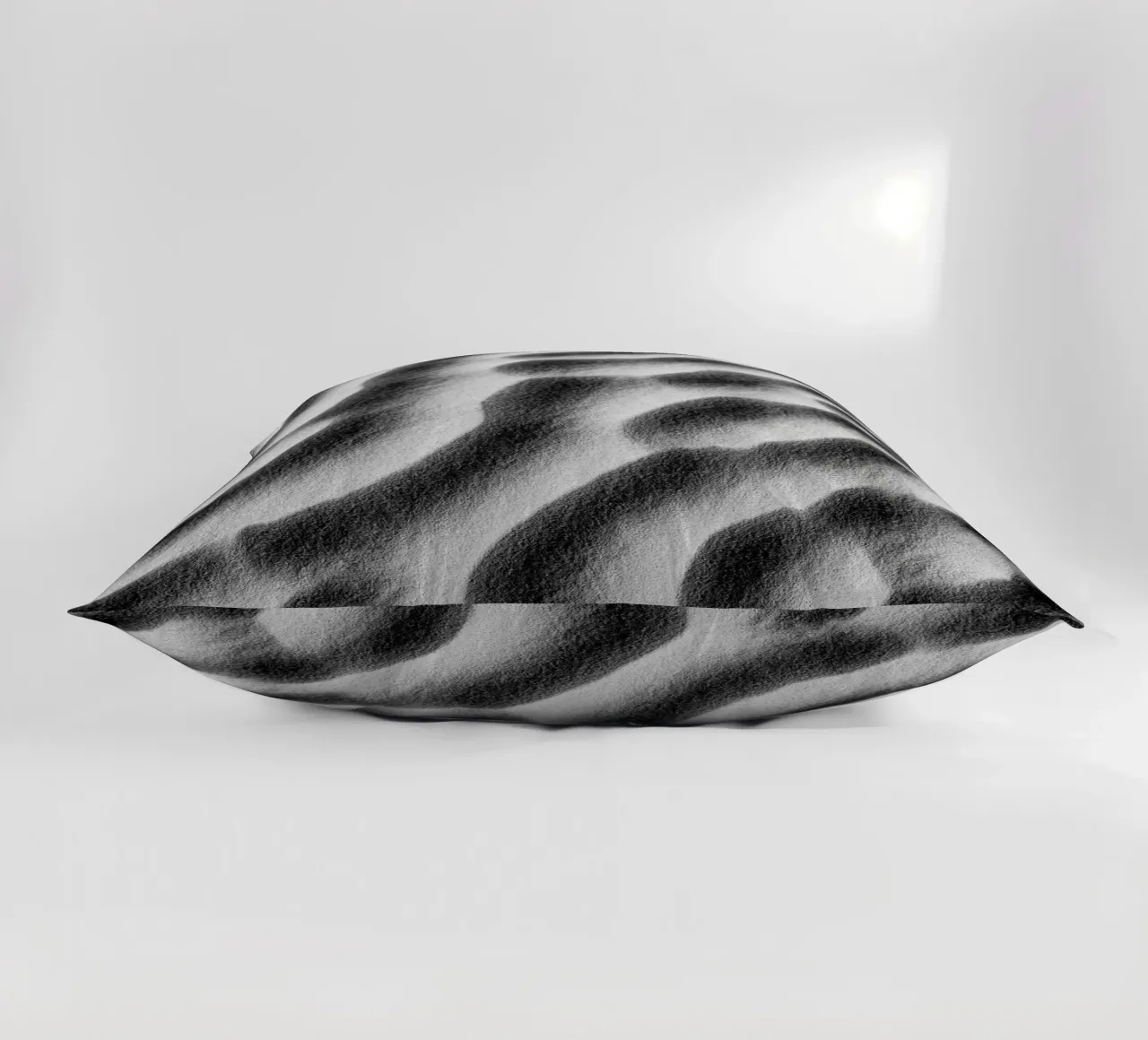 Abstract sand art in black and white cuscino da photolovers
