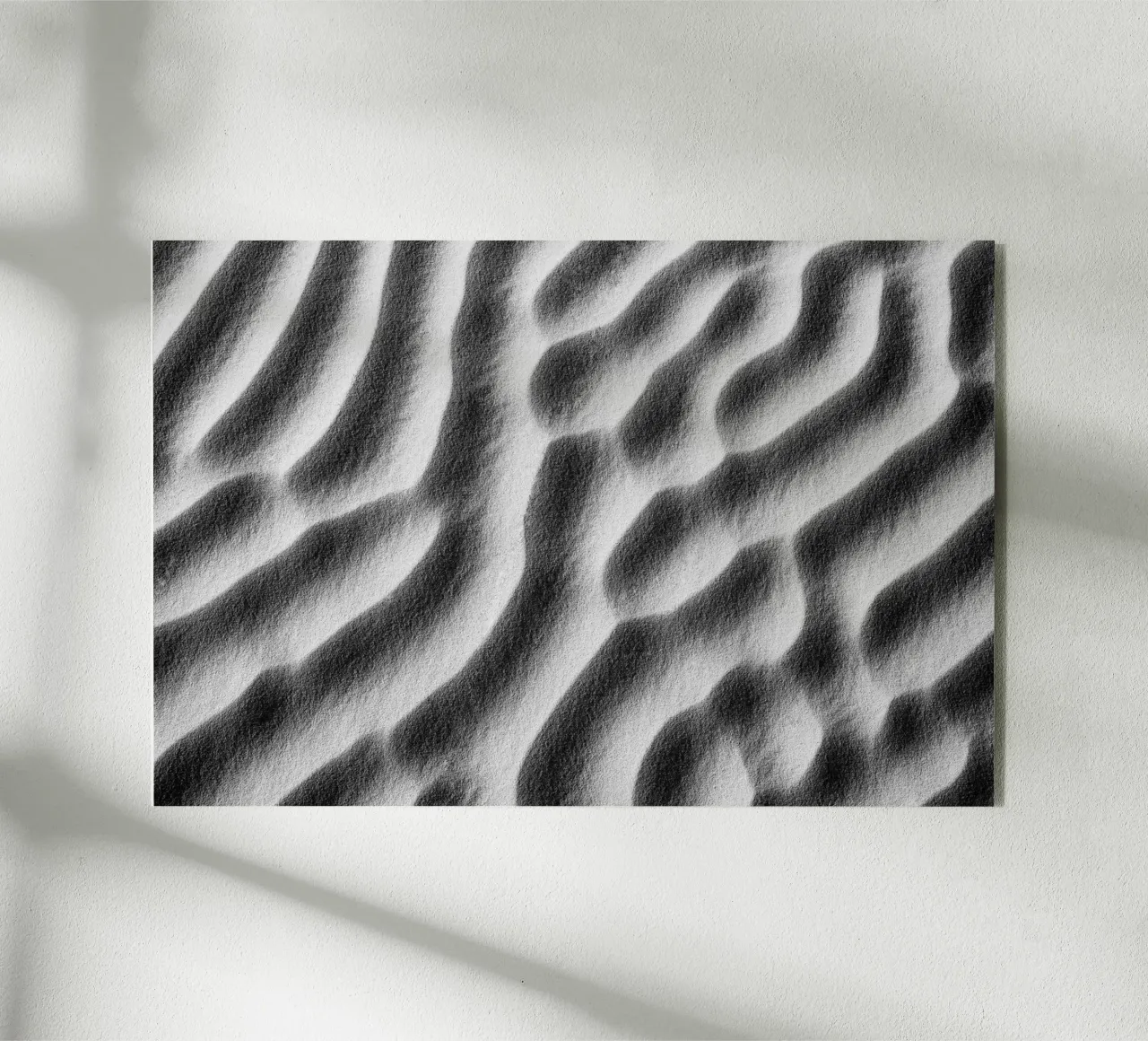 Abstract sand art in black and white plexiglass da photolovers