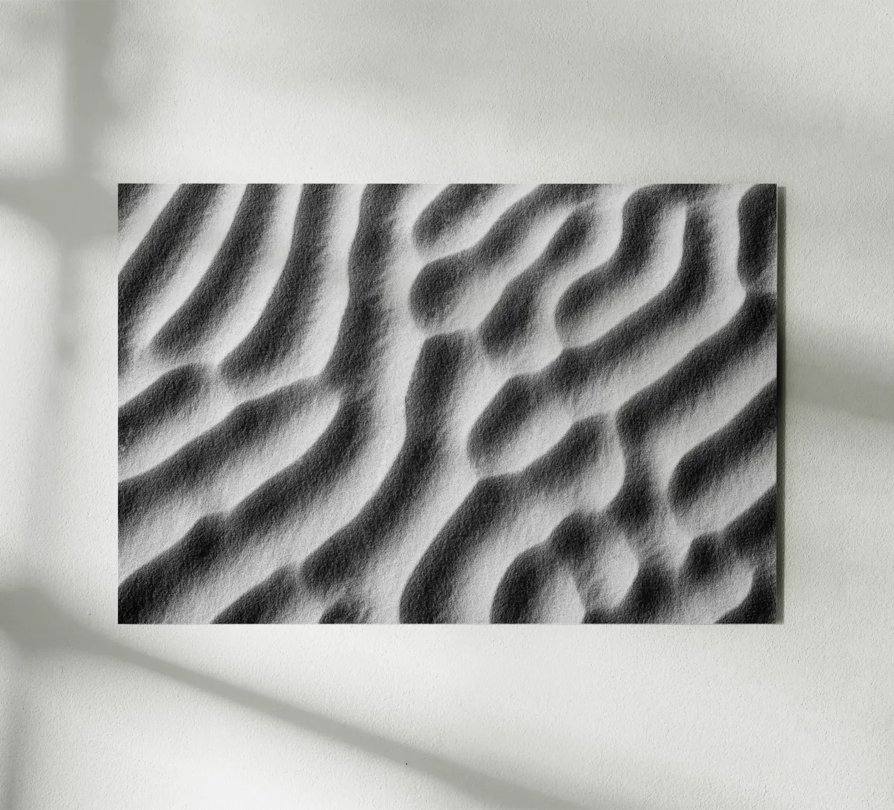 Abstract sand art in black and white alluminio dibond da photolovers