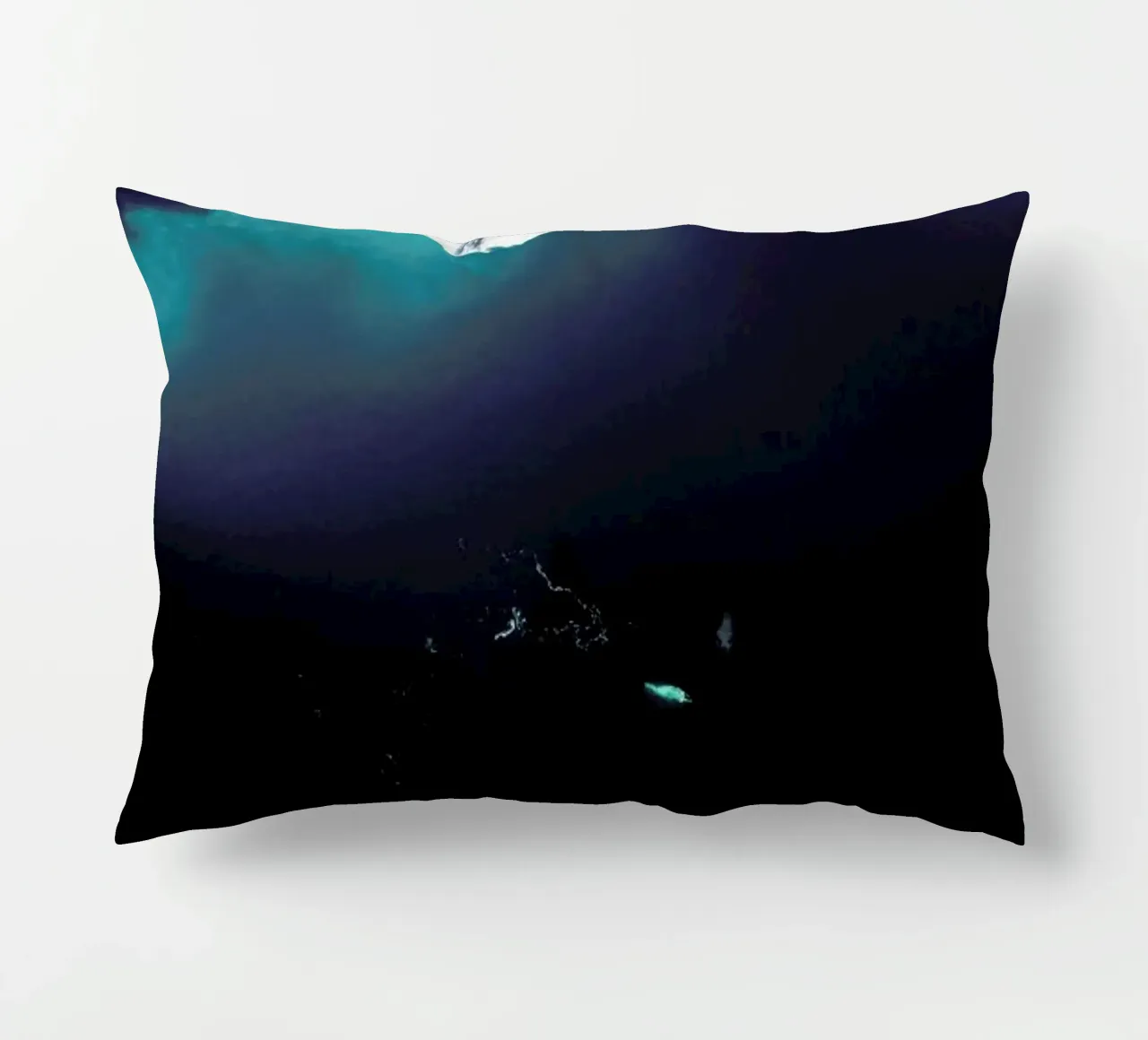 Gliding Through the Deep cuscino da EyeEm Mobile GmbH