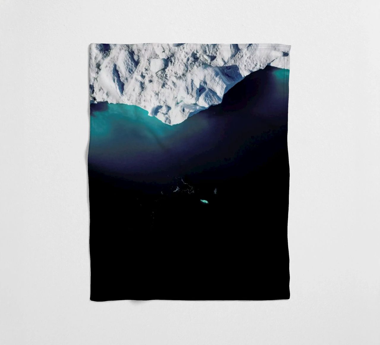Gliding Through the Deep coperta in pile da EyeEm Mobile GmbH