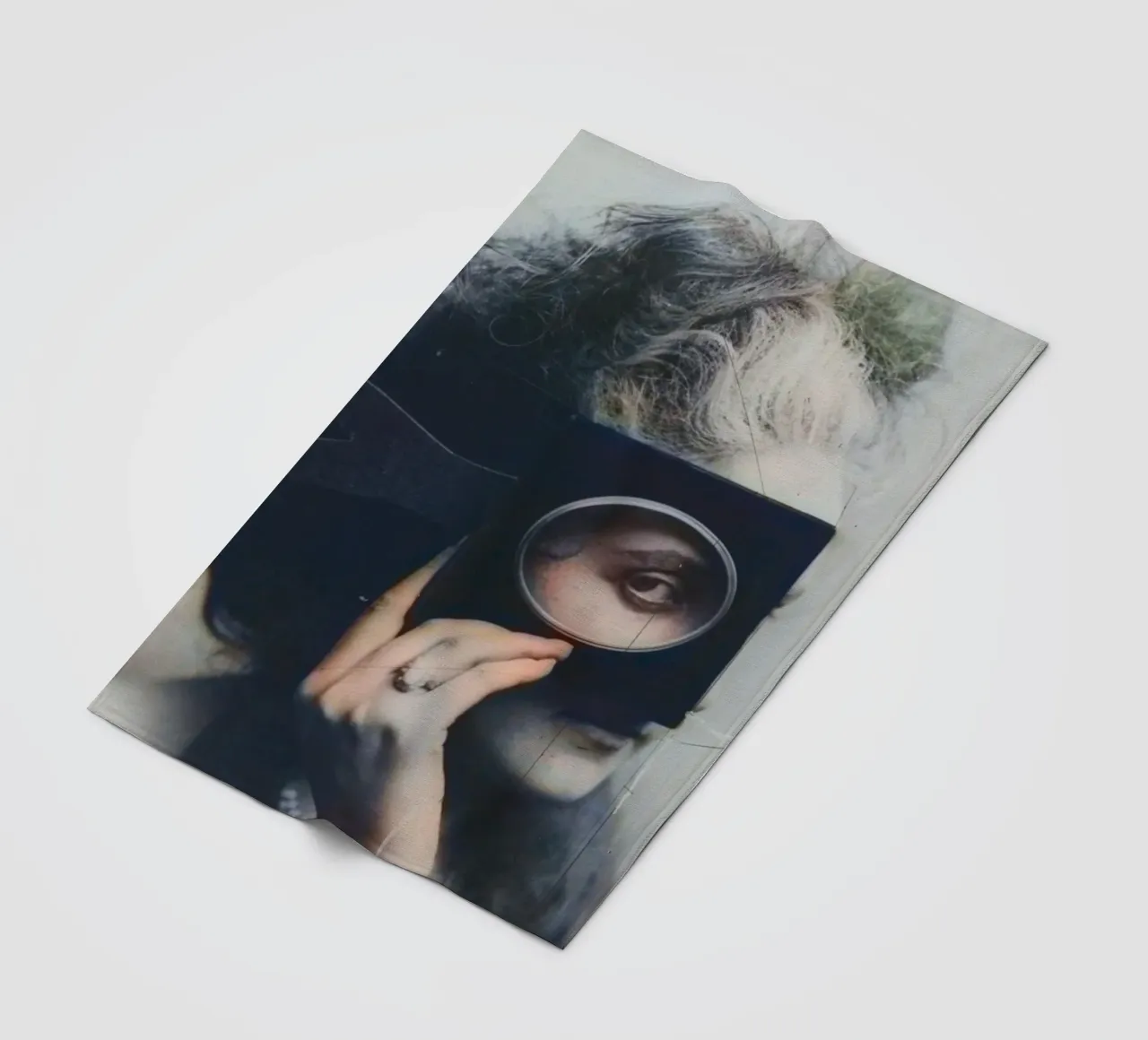 Scherzo Glow | Press Play Art Print Remix coperta in pile da Press Play Art Prints