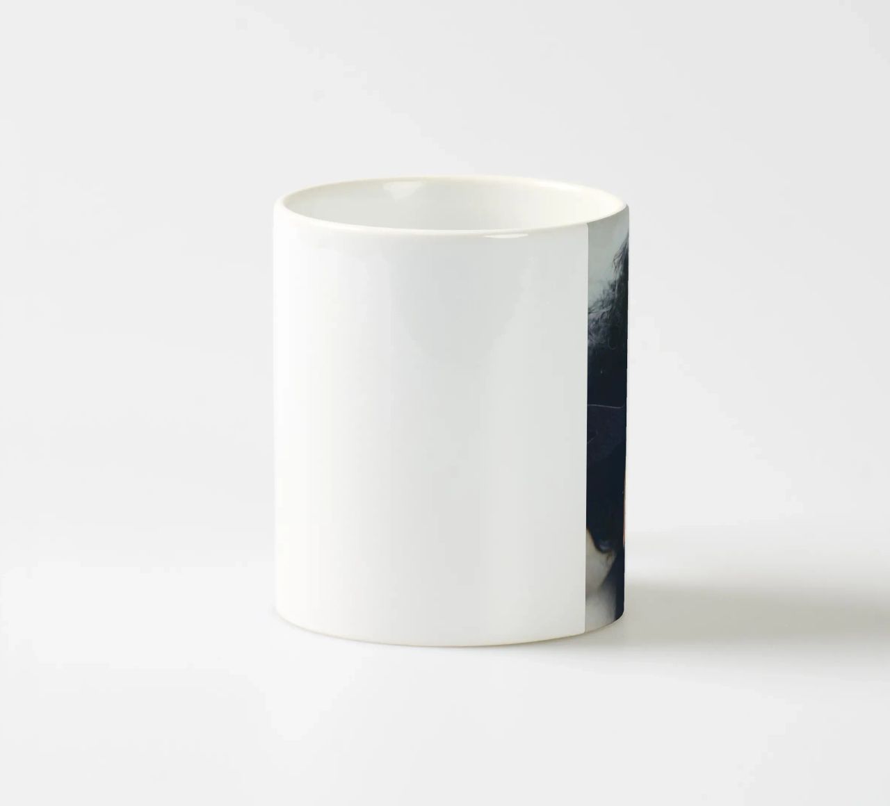 Scherzo Glow | Press Play Art Print Remix tazza in ceramica da Press Play Art Prints