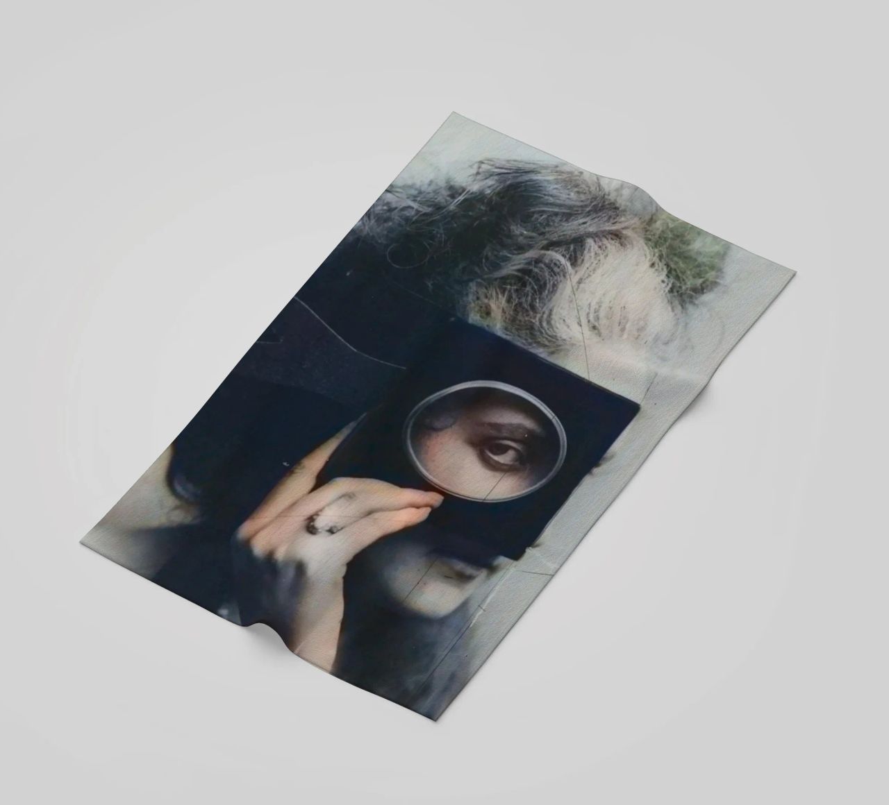 Scherzo Glow | Press Play Art Print Remix telo mare da Press Play Art Prints
