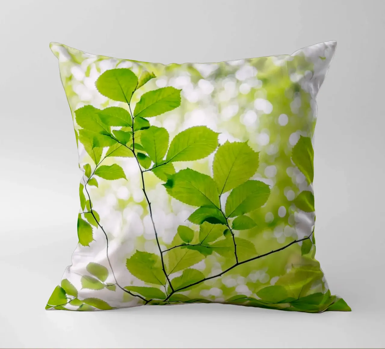 foglie verdi cuscino da Earthly Visions