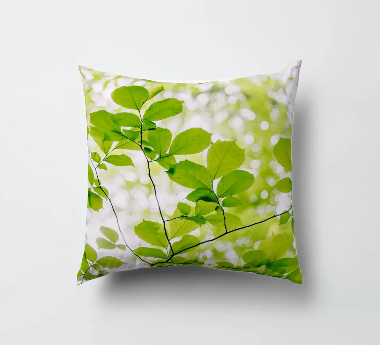 foglie verdi cuscino da Earthly Visions