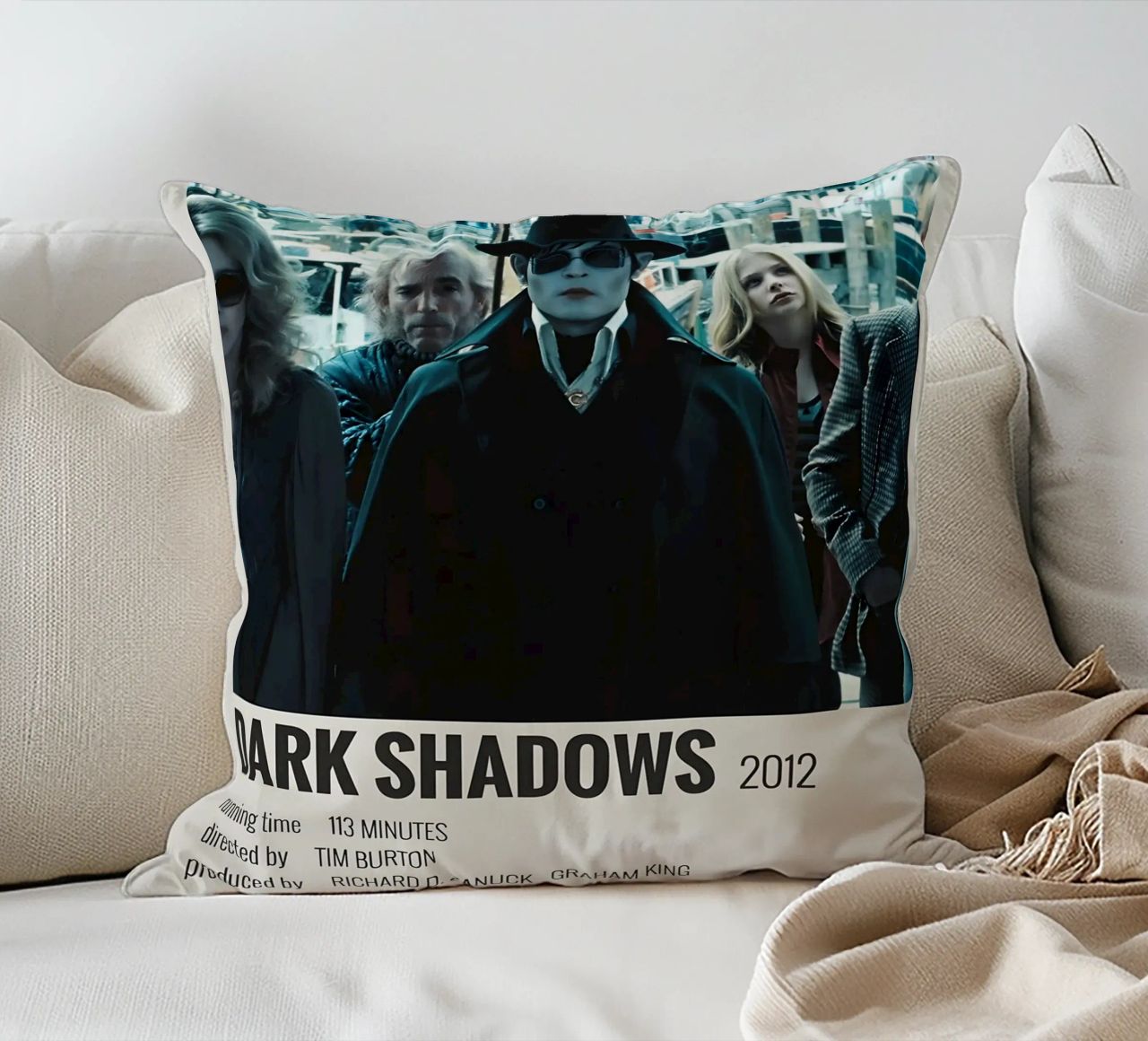 DARK SHADOWS 2012 cuscino da MVFminimalist