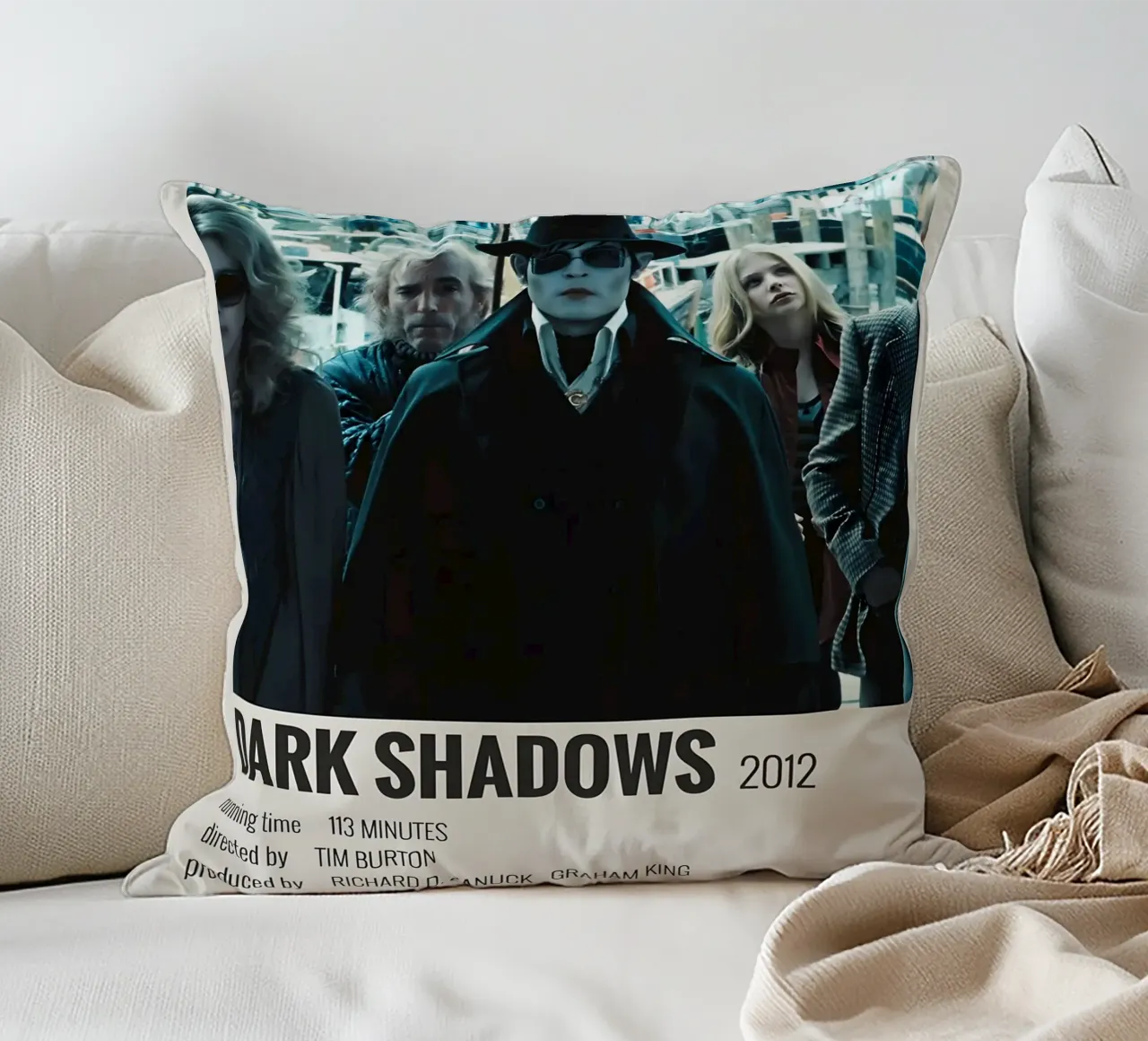 DARK SHADOWS 2012 cojín de MVFminimalist