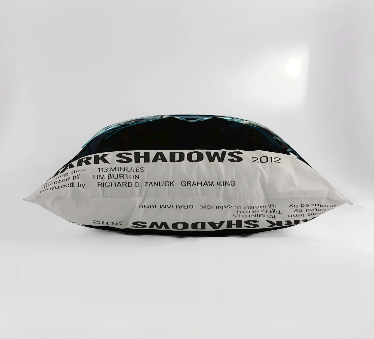 DARK SHADOWS 2012 cuscino da MVFminimalist
