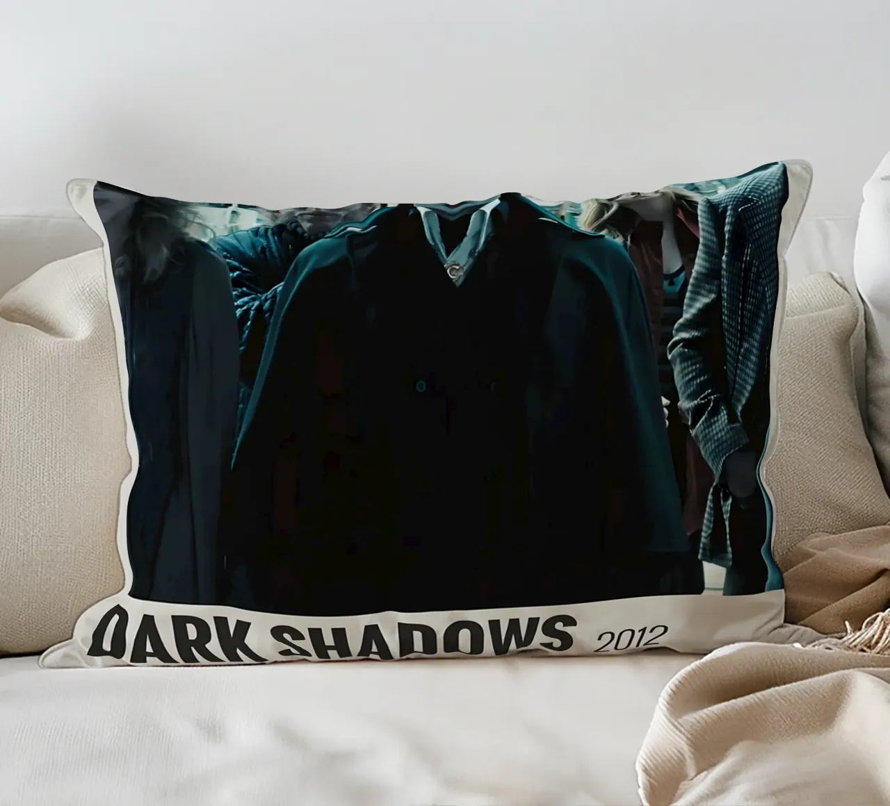 DARK SHADOWS 2012 cojín de MVFminimalist