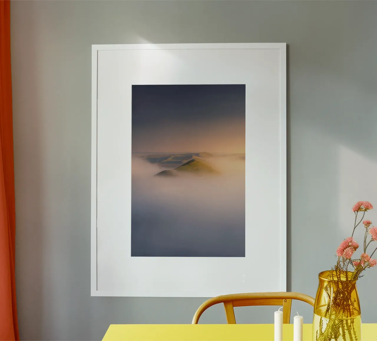 nebbia sulle colline poster con telaio in plastica da Earthly Visions