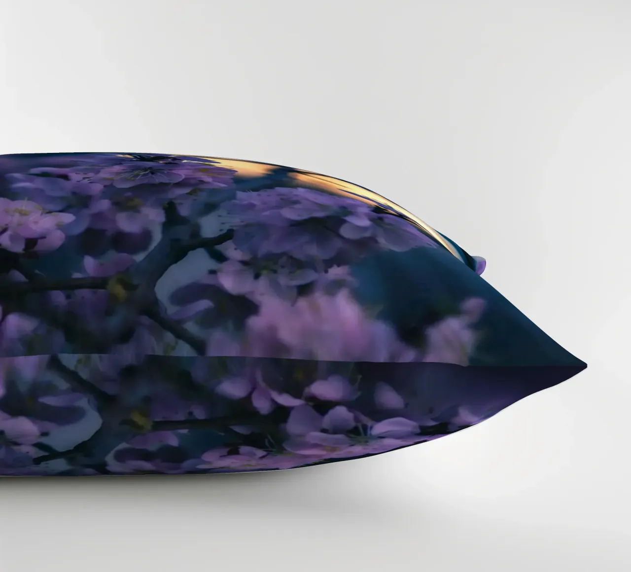 fiori di ciliegio cuscino da Earthly Visions