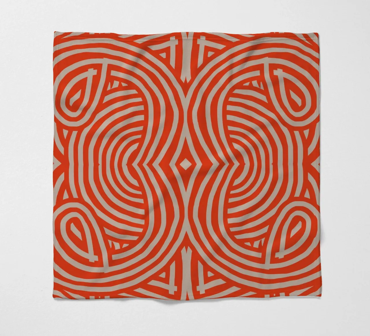 Strisce simmetriche rosse retrò coperta in pile da Little Dean