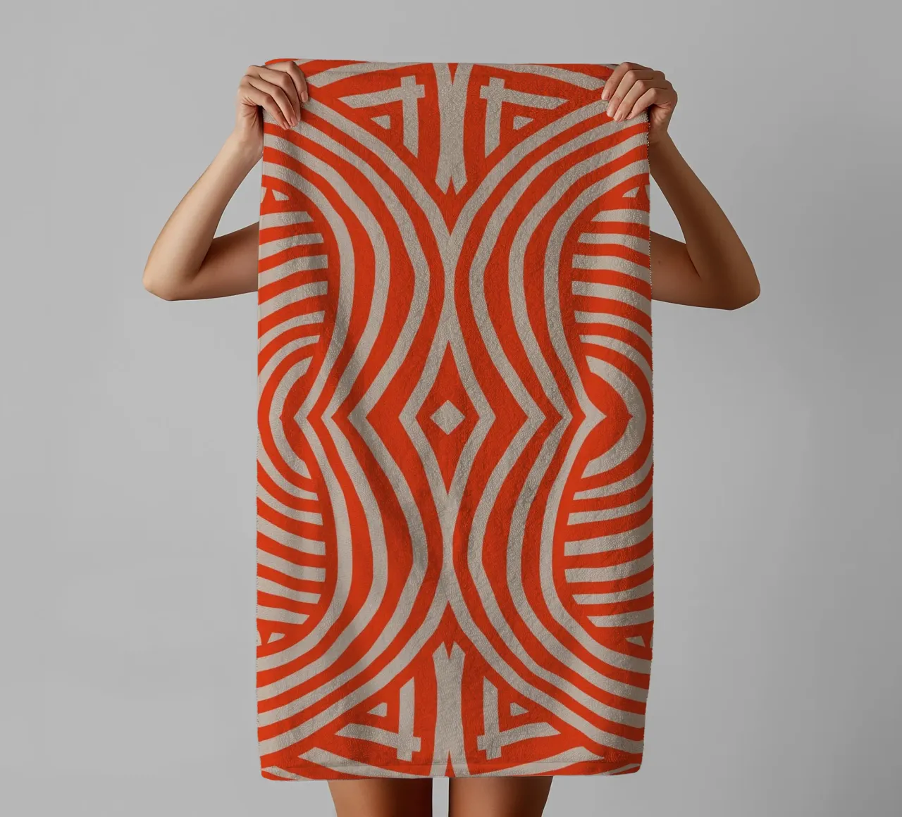 Strisce simmetriche rosse retrò asciugamano da bagno da Little Dean