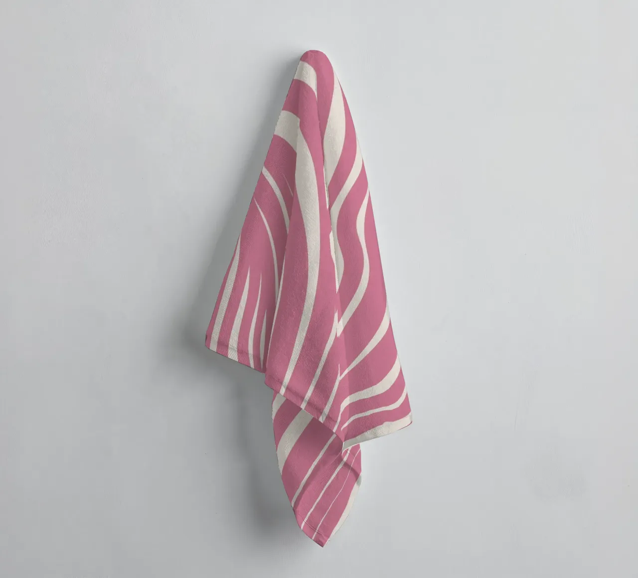 Striscia rosa ondulata asciugamano da bagno da Little Dean