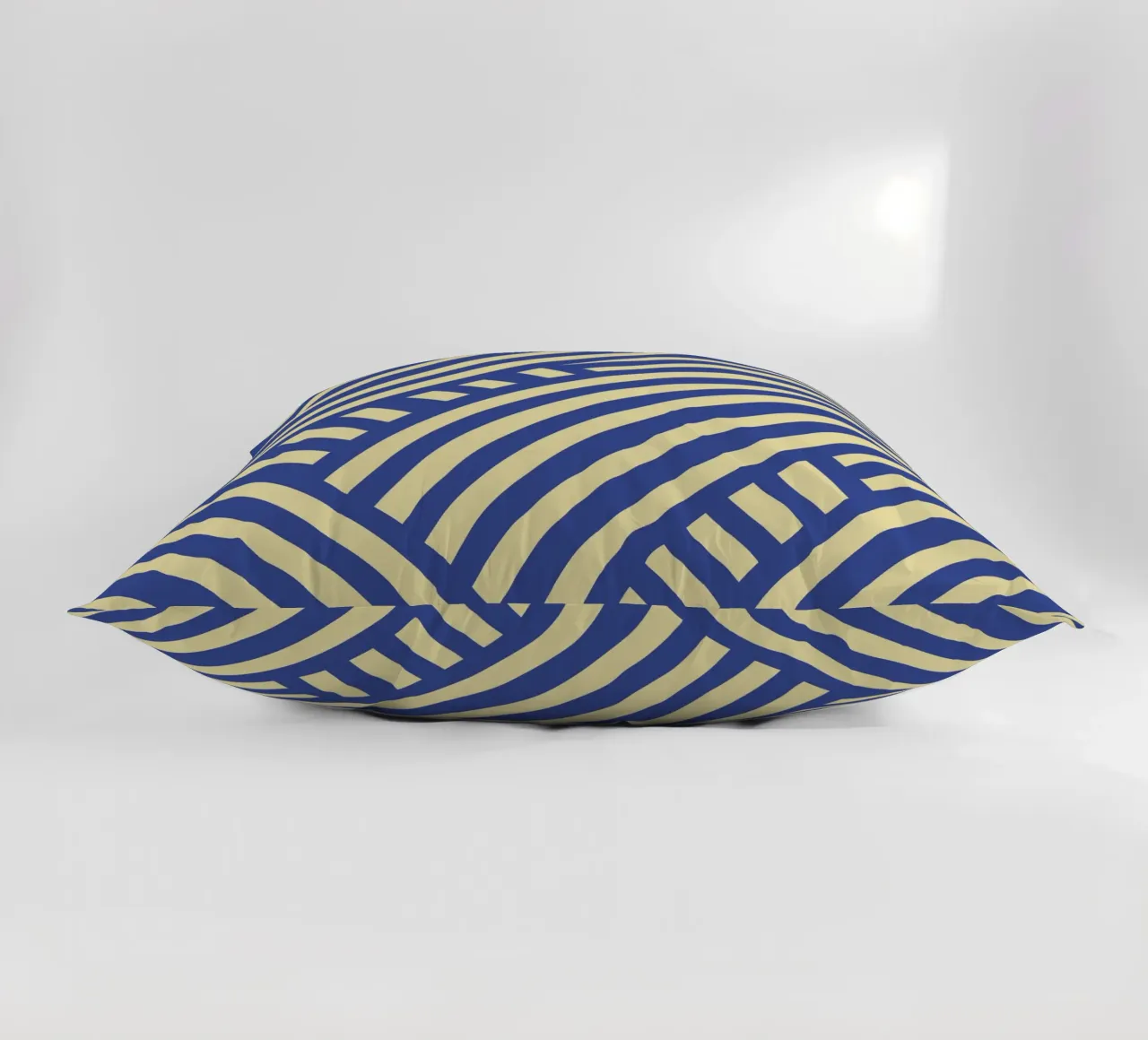 Striscia astratta blu e gialla cuscino da Little Dean