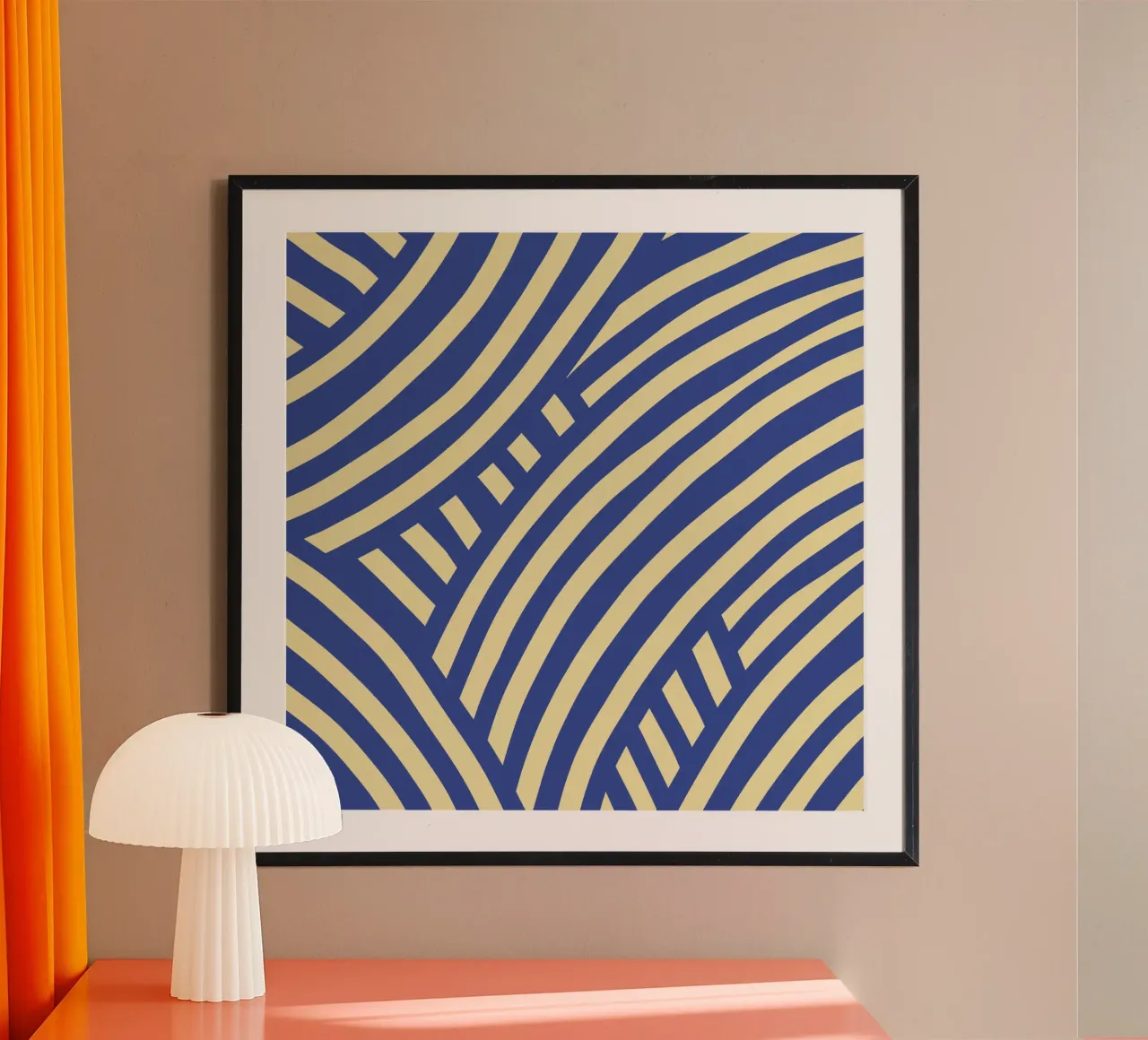 Striscia astratta blu e gialla poster con telaio in alluminio da Little Dean