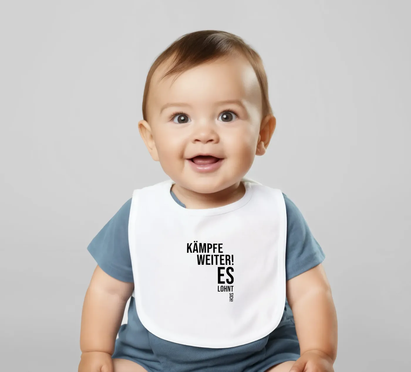 Fight on bavaglino da YV TYPOGRAPHY