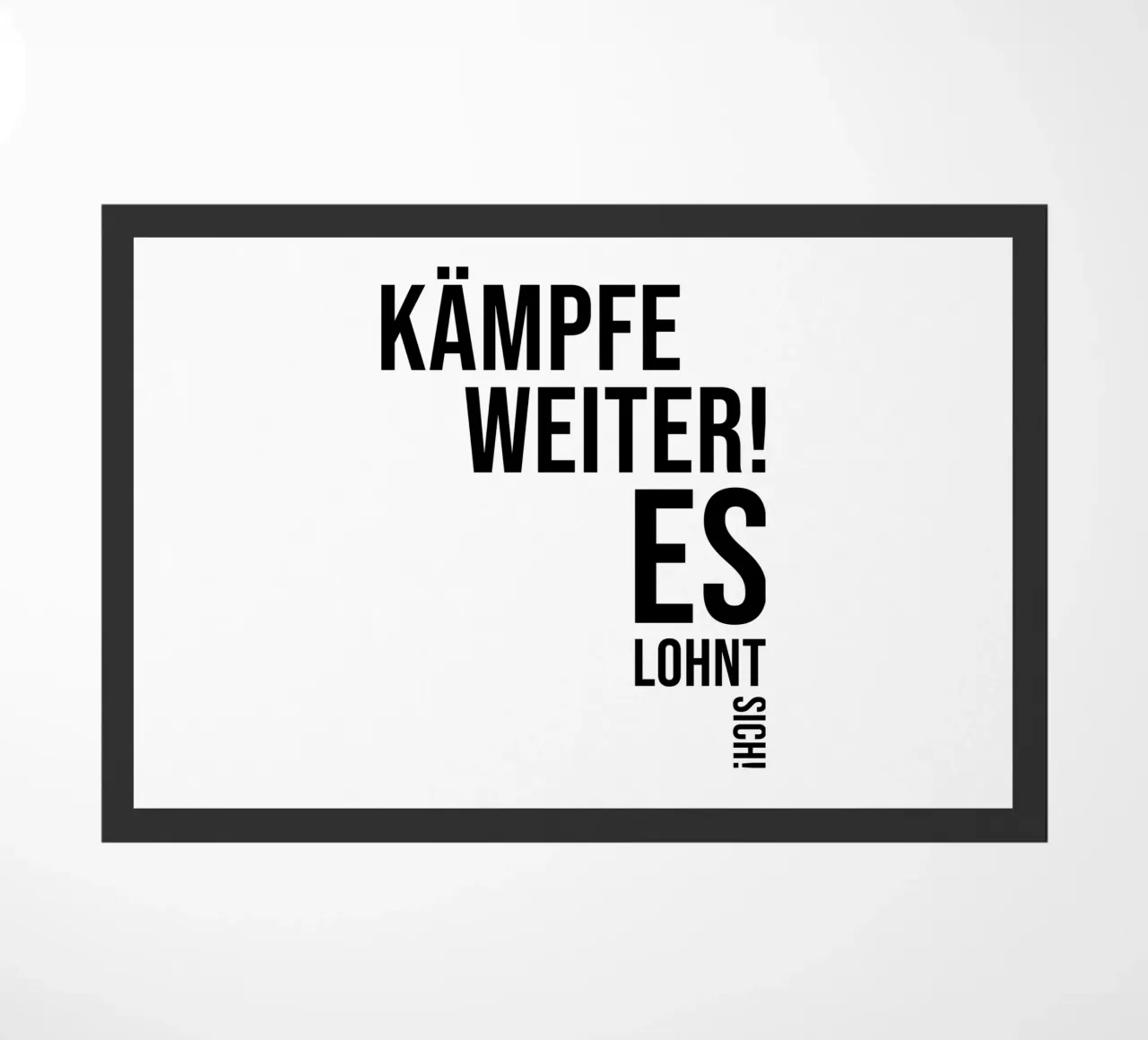 Combattere zerbino da YV TYPOGRAPHY