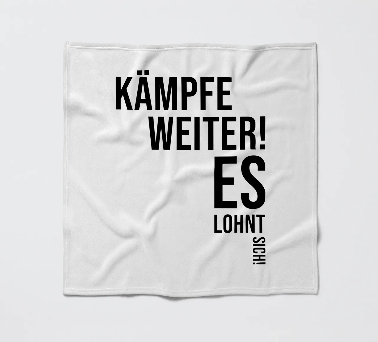 Combattere coperta in pile da YV TYPOGRAPHY