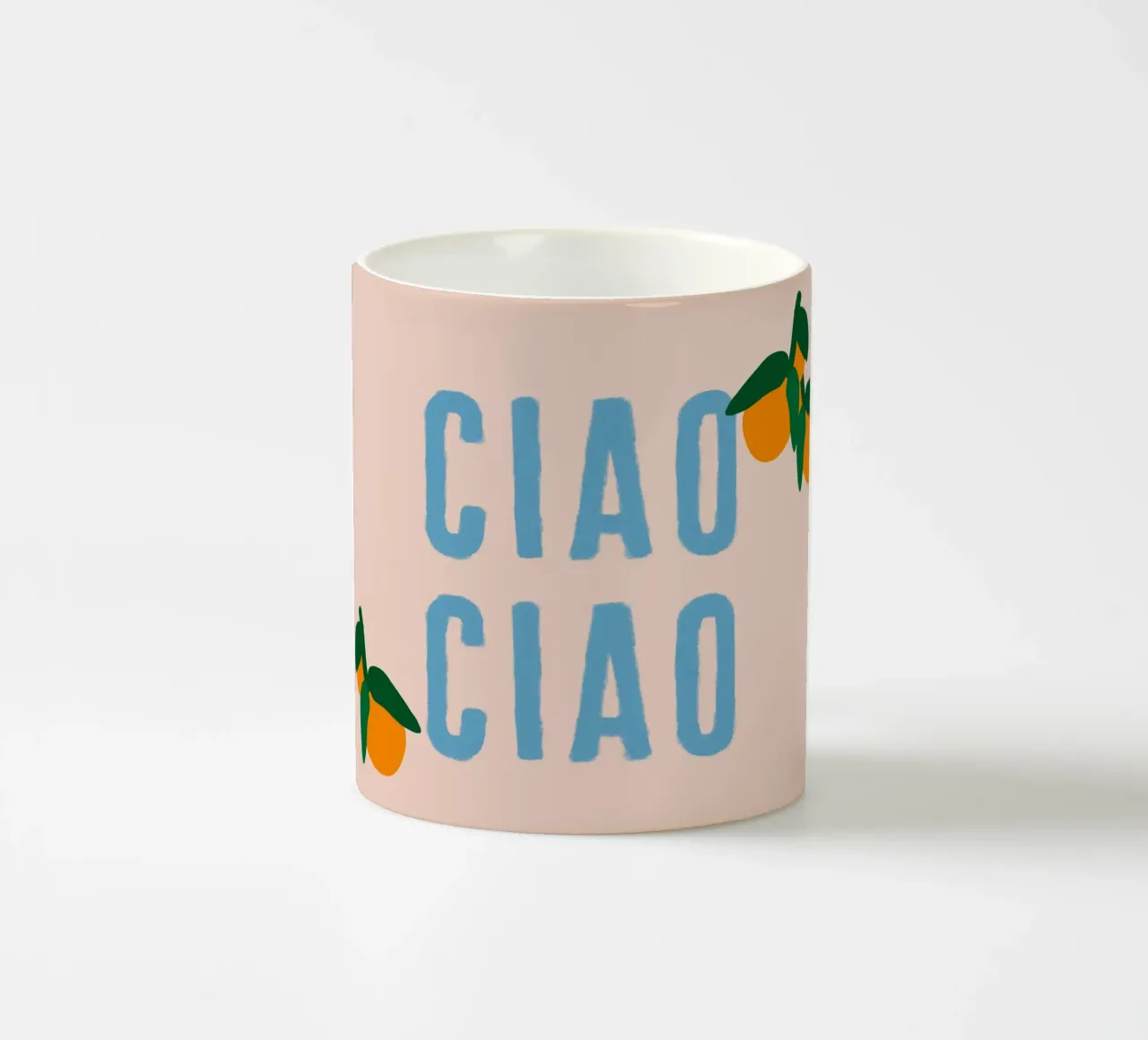 CIAO CIAO Mit Orangen auf Beige Keramik Tasse von Alisa Knöß