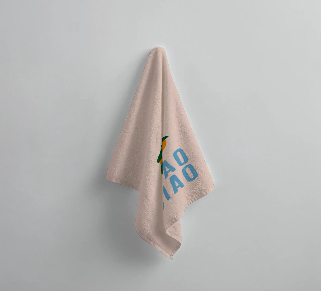 CIAO CIAO With oranges on beige towel by Alisa Knöß