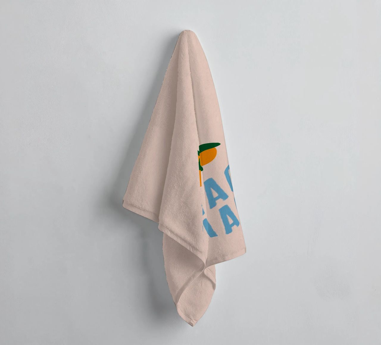 CIAO CIAO With oranges on beige towel by Alisa Knöß